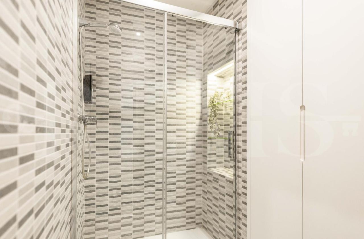 Cozy Apartment With Parking In The Center By Rems Málaga Buitenkant foto