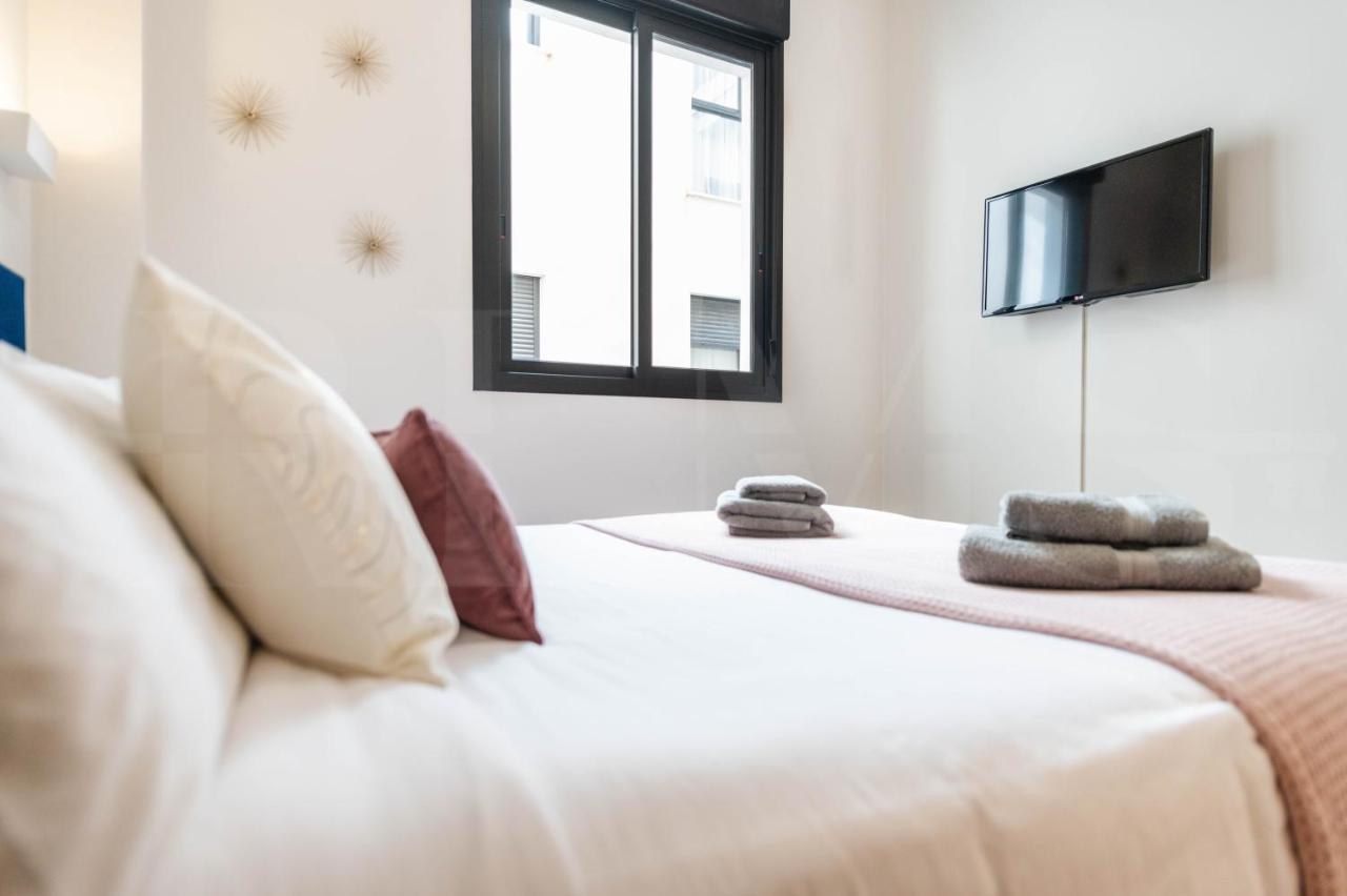 Cozy Apartment With Parking In The Center By Rems Málaga Buitenkant foto