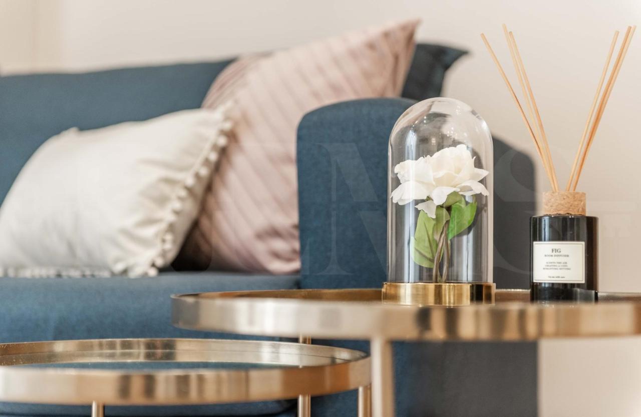 Cozy Apartment With Parking In The Center By Rems Málaga Buitenkant foto