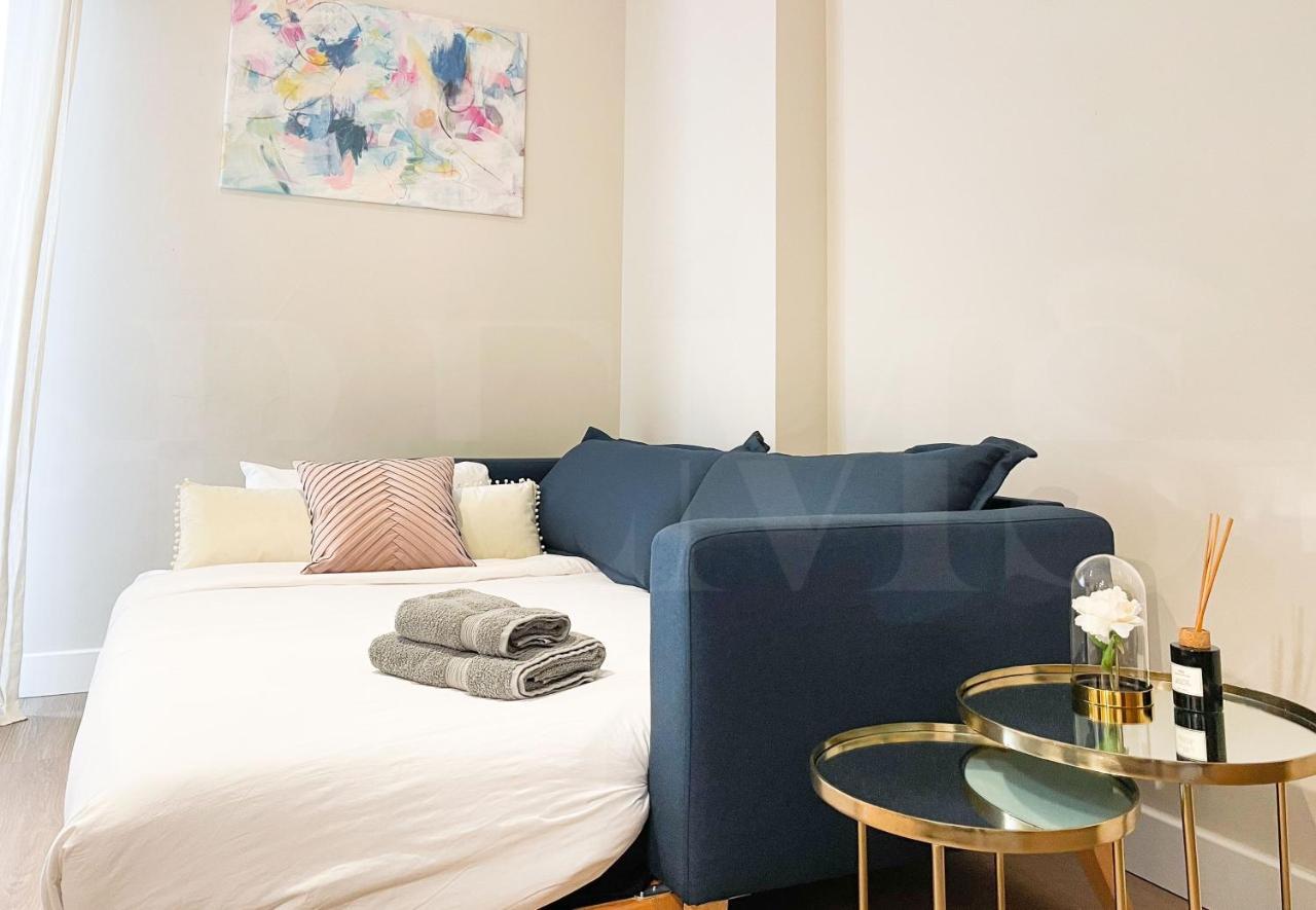 Cozy Apartment With Parking In The Center By Rems Málaga Buitenkant foto
