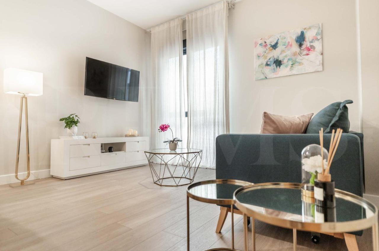 Cozy Apartment With Parking In The Center By Rems Málaga Buitenkant foto